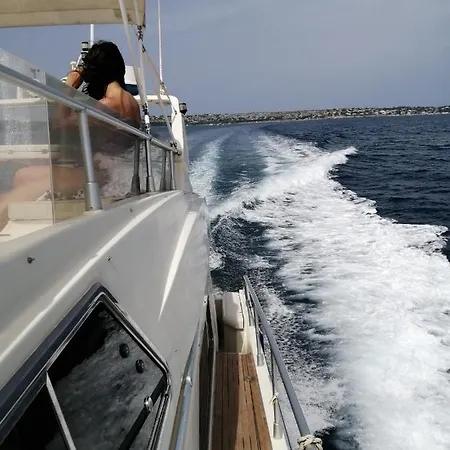 Time Out Ferretti 45