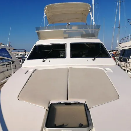 Time Out Ferretti 45 Botel